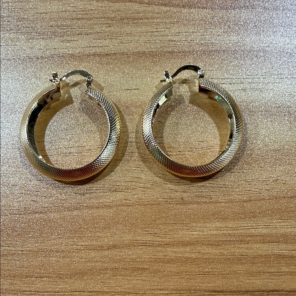New Gold Tone Textured Hoop Earrings - Picture 2 of 2